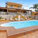 Villa Christisay San Bartolomé